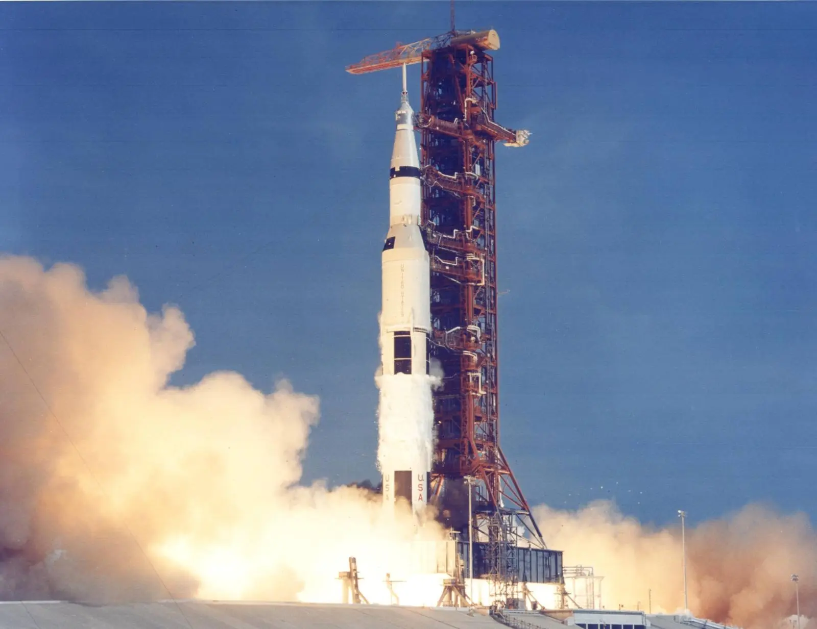 Apollo 11 lifts off from Launch Complex 39A, July 16, 1969 (KSC-69P-446)