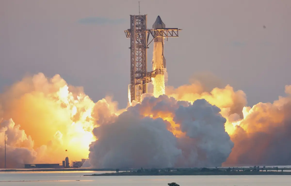 Starship lifts off from Starbase, Texas, on its fifth flight test, 13 October 2024.